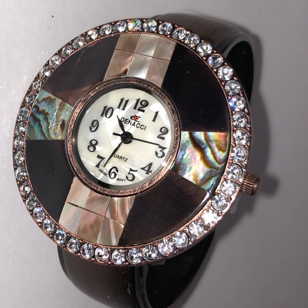 Denacci Pave Shell Crystal Rhinestone Bevel Bangle